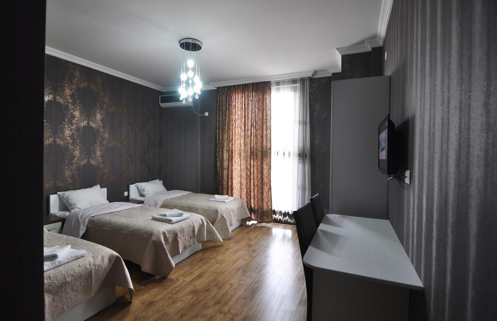 Flamingo Group Hotel Tbilisi Phòng bức ảnh